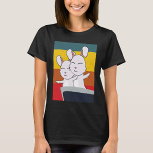Camiseta Coelho bonito no amor pose