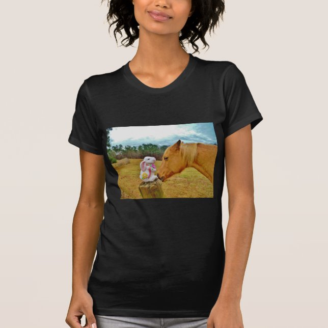 Camiseta Coelho branco e cavalo amarelo (Frente)