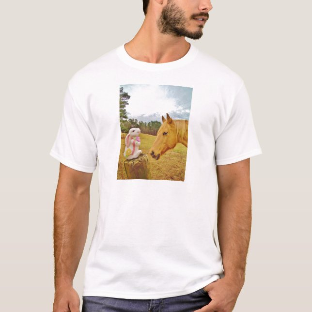 Camiseta Coelho branco e cavalo amarelo (Frente)