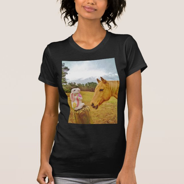 Camiseta Coelho branco e cavalo amarelo (Frente)