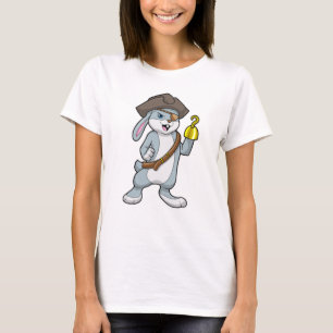 Camiseta Coelho como pirata com mão gancho e chapéu pirata