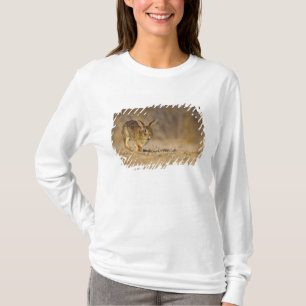 Camiseta coelho-da-cotovia oriental saltando