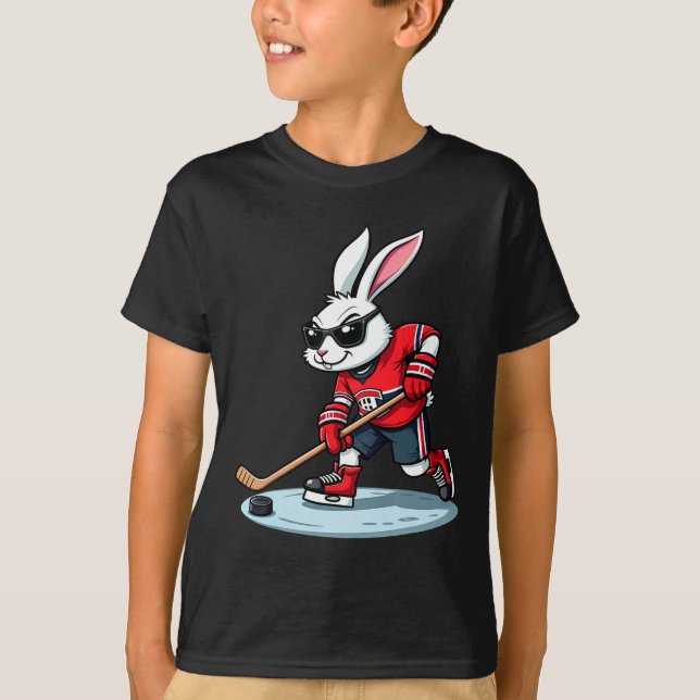 Camiseta Coelho da Páscoa Jogando Hóquei no Gelo (Frente)