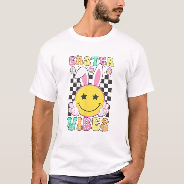Camiseta Coelho Groovy Easter Vibes Dia da Páscoa Face Sorr (Frente)