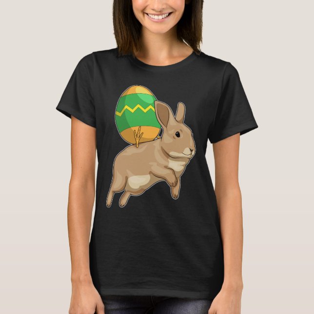 Camiseta Coelho Páscoa Montando ovo de Páscoa (Frente)