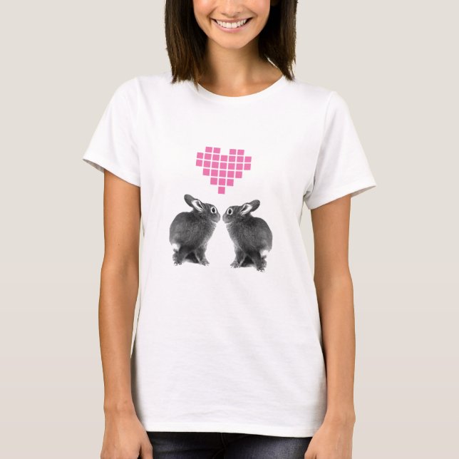 Camiseta Coelhos bonitos com coração cor-de-rosa do pixel (Frente)