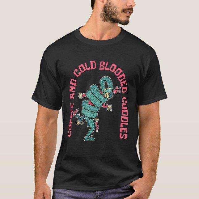 Camiseta Coffee And Cold Blooded Cuddles Snake and Coffee   (Frente)
