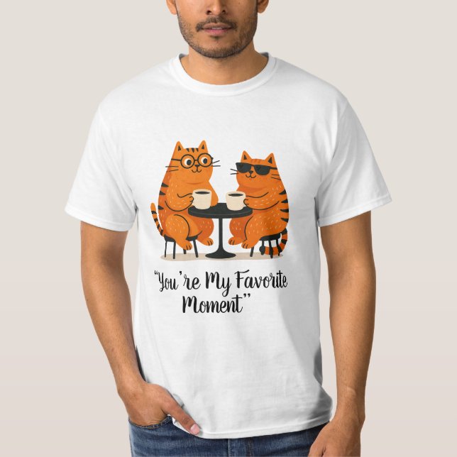 Camiseta Coffee Date Cat Couple T-Shirt (Frente)
