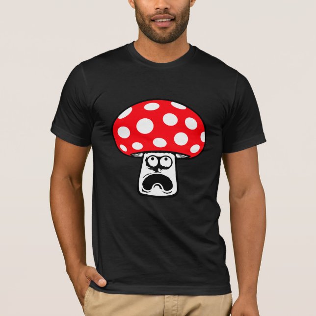Camiseta Cogumelo Chocado Rosto Surpreso Grito Engraçado (Frente)
