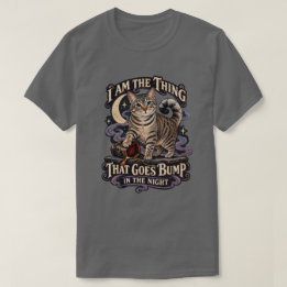 Camiseta Coisa Que Faz Barulho na Noite Gato de Halloween