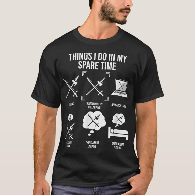 Camiseta Coisas que Eu Faço no Meu Tempo Livre  Larping Div (Frente)