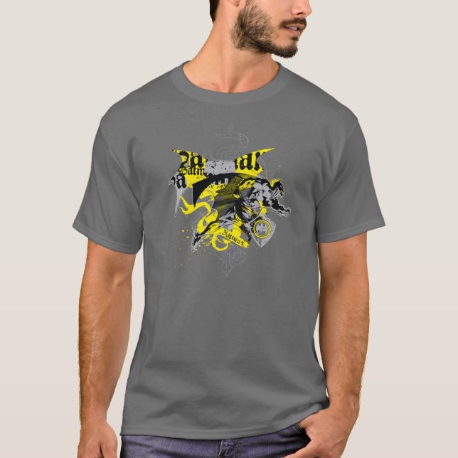 Camiseta Colagem do Batman Preto e Amarelo (Frente)