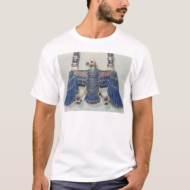 Camiseta Colar com pendente do abutre (Frente)