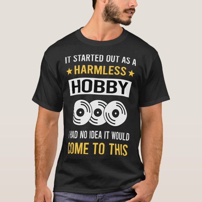 Camiseta Coleção de Discos de Hobbies Inofensivos (Frente)
