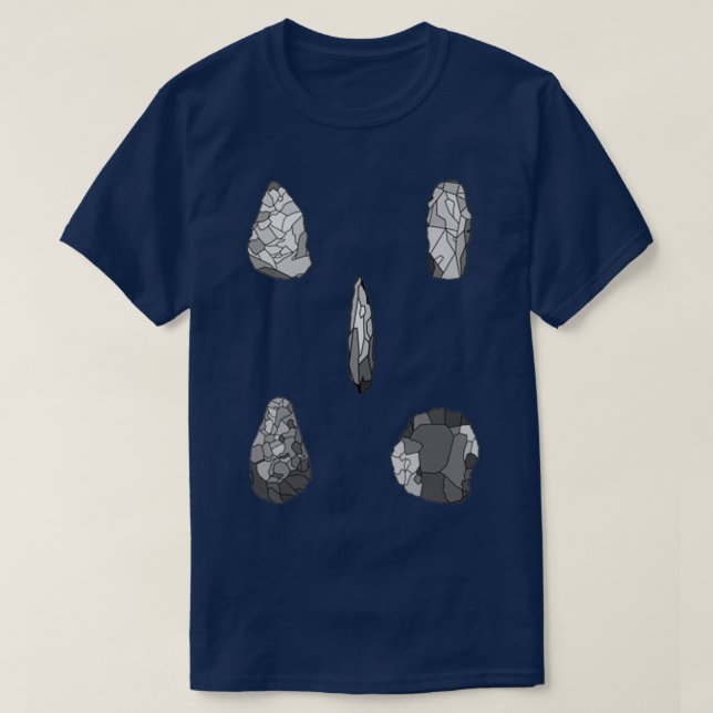 Camiseta Coleção de ferramentas arqueológicas de pedra em c (Frente do Design)