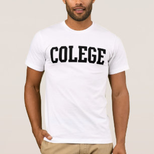 Camiseta Colege soletrou erradamente a faculdade