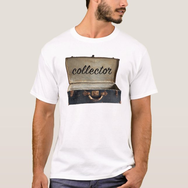 Camiseta Collector word on old  antique trunk suitcase (Frente)