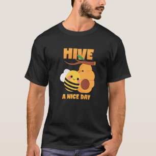 Camiseta Colmeia de Abelhas Tenha um Bom Dia Brincadeira