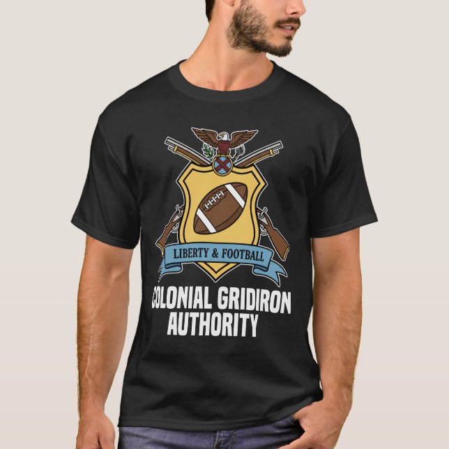 CAMISETA COLONIAL GRIDIRON AUTHORITY - NEW ENGLAND FOOTBALL (Frente)