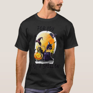 Camiseta Coloquei Um Feitiço Em Você Assusta Gato Em Bruxa
