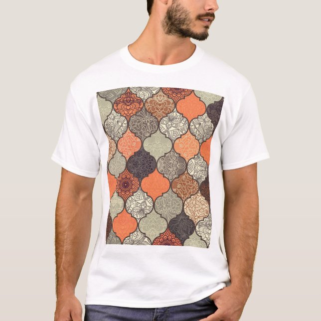 Camiseta Colorful Mandala: Patchwork Islâmica Sem Olhos. (Frente)