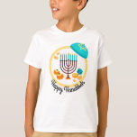 Camiseta Colorida Hanukkah<br><div class="desc">Design de Chanucá brilhante e colorido com menorah, gelt, dreidel, rosquinhas de sufganiyah e yamaka.</div>