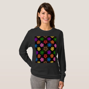 Camiseta Colorido Design de Flores de Arco-íris Retro Preto