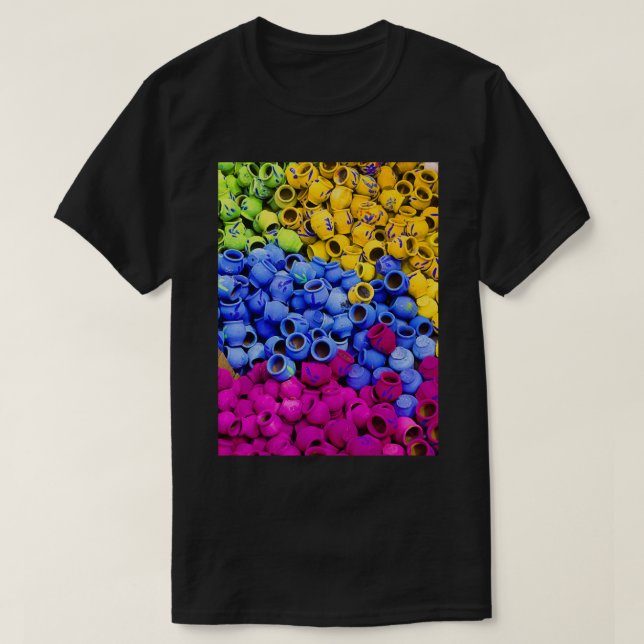 Camiseta Colourful earthen pots in random formation abstrac (Frente do Design)