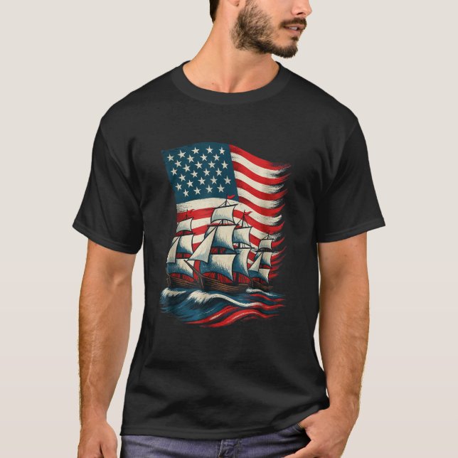 Camiseta Columbus Day Sailing Ship American Flag Patriotic  (Frente)