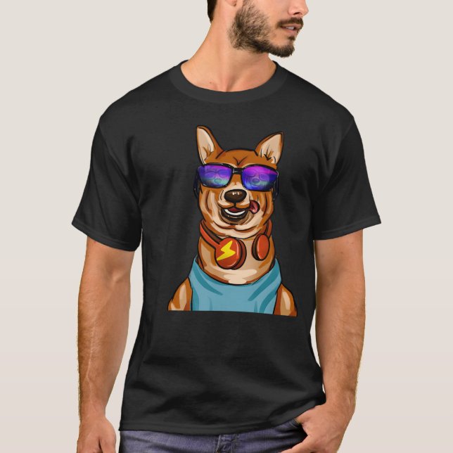 Camiseta Coluna de Estilo e Fones de ouvido de Música (Frente)