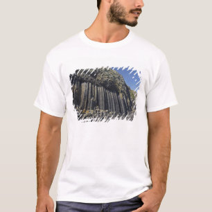 Camiseta Colunas de Basalto pela Caverna de Fingal, Staffa,