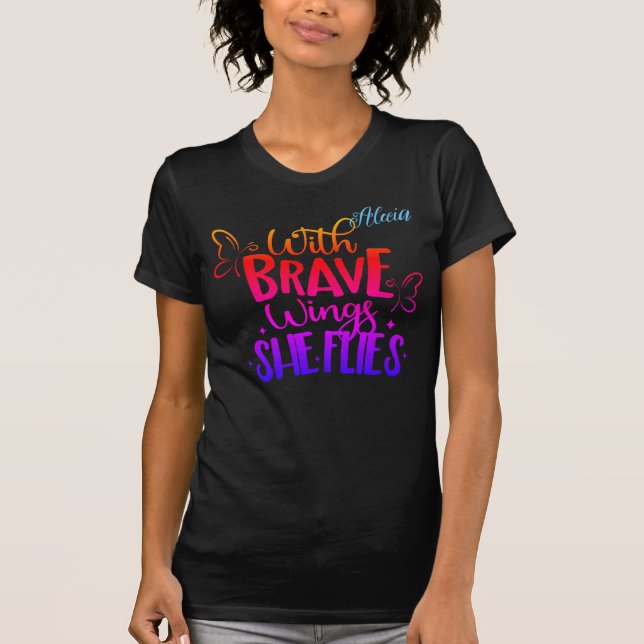Camiseta Com Asas Corajosas Feminino  (Frente)