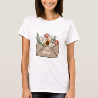 camiseta com citação de bondade em envelope de men