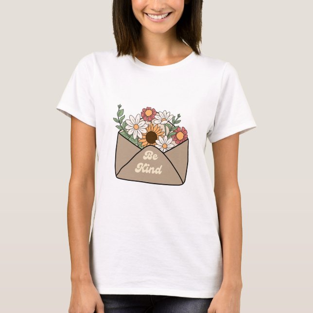 camiseta com citação de bondade em envelope de men (Frente)
