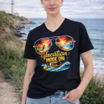 Camiseta com Decote em V Férias na Praia Modo Ativ