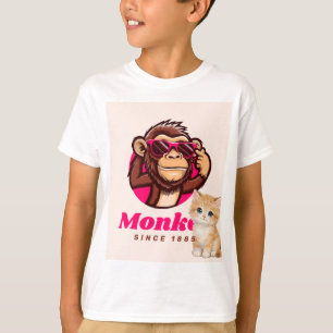 Camiseta com desenho de gato e macaco