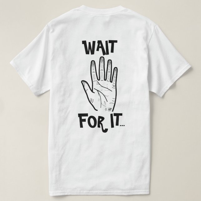 Camiseta com design frente-verso que aumenta a aut (Verso do Design)