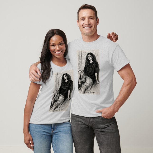 Camiseta com Esboço de Moda Preto e Branco (Unissex)