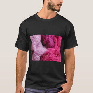 Camiseta com Estampa Texturizada – Profundidade e