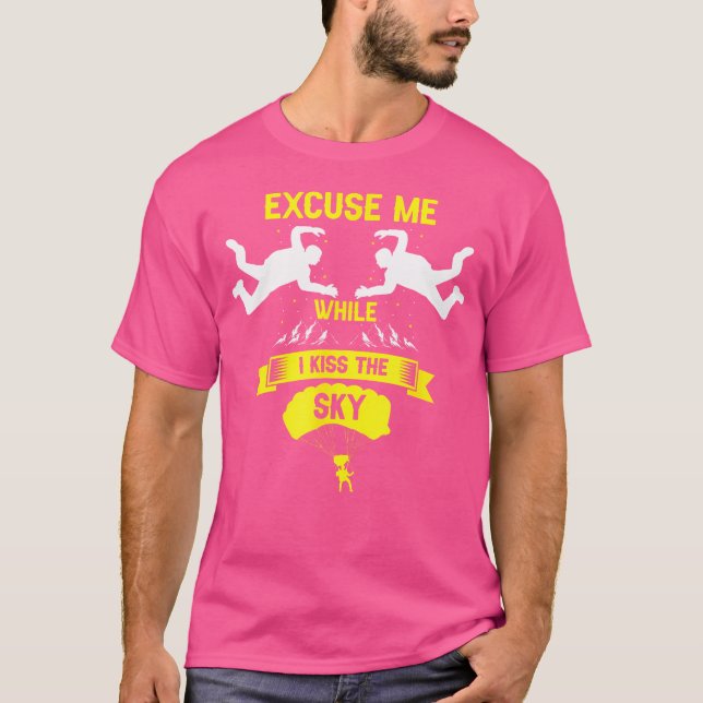 Camiseta Com Licença, Eu Beijo O Engraçado Retro Skydivi (Frente)