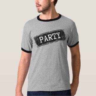 Camiseta com logotipo da festa para participantes 
