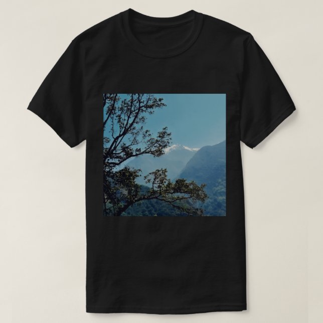 Camiseta com picos nevados (Frente do Design)