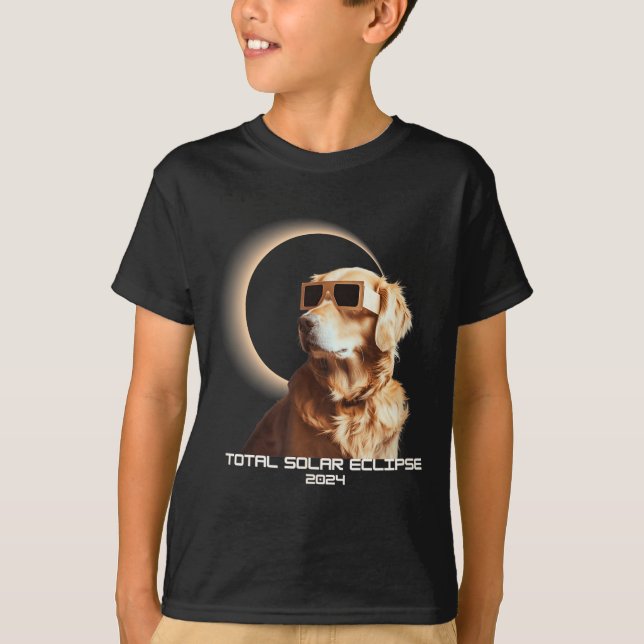 Camiseta Com Retriever Golden Eclipse Solar Total (Frente)