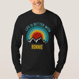 Camiseta Com Ronnie namorando Ronnie