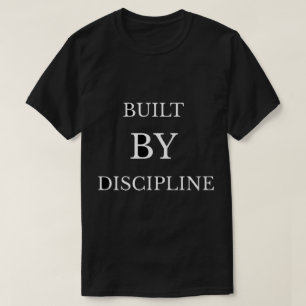 Camiseta com texto motivacional de design Discipli