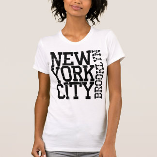 Camiseta com Tipografia Angustiada Vintage de Nova