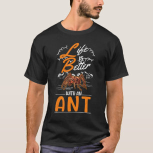 Camiseta com um Ant 1