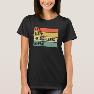 Camiseta Coma Aviões com Correção do Sono Repetir Mecânica