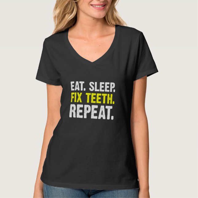 Camiseta Coma Dentes Ortodontista Repeticionários (Frente)