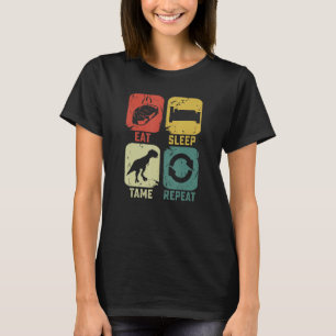 Camiseta Coma Dorme Domar Repita Dinossauro jogador geek j